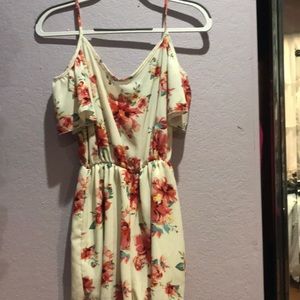 Medium floral romper